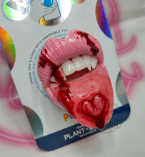 Load image into Gallery viewer, Heart Break Popsocket