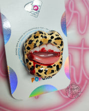 Load image into Gallery viewer, Pretty Kitty Popsocket
