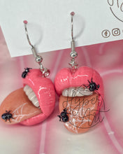 Load image into Gallery viewer, Miss Muffet Micro Mouth Earrings
