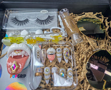 Load image into Gallery viewer, Main Character Kits