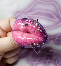 Load image into Gallery viewer, Scream Queen Brooch