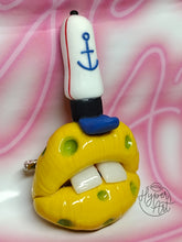 Load image into Gallery viewer, Sponge Mouth Krusty Pants Brooch
