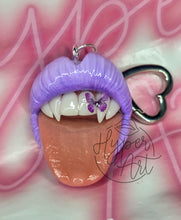 Load image into Gallery viewer, Snarl and Poise Keychain
