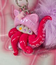 Load image into Gallery viewer, Vanessa Keychain
